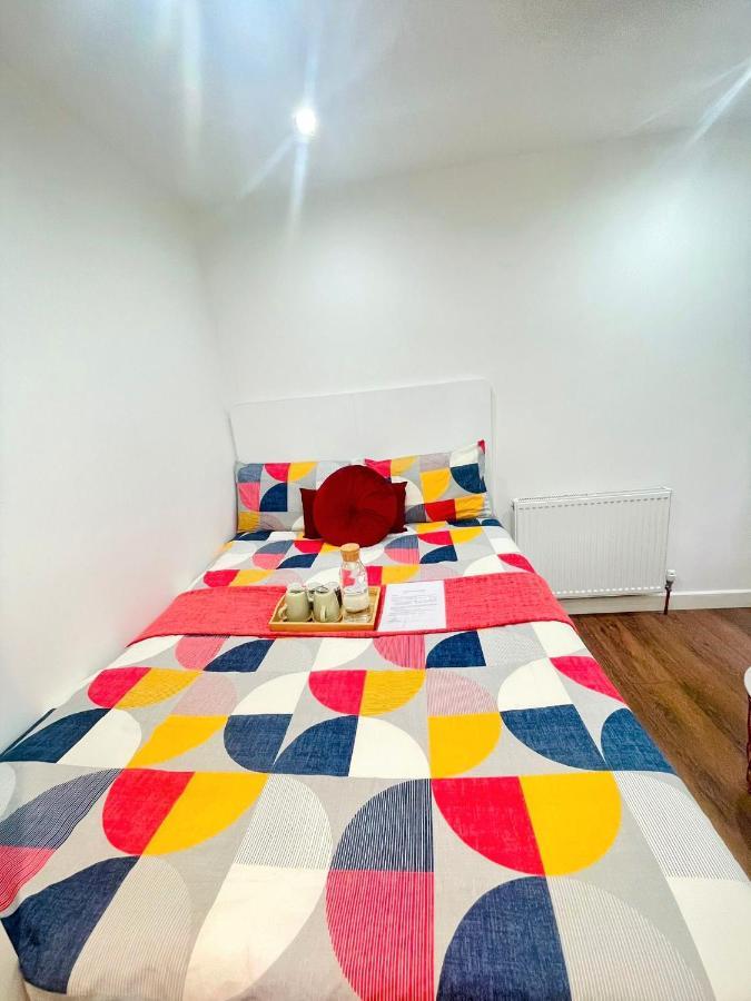 Apartamento Beautiful And Spacious Apartment: 3 Beds & 2 Bath - Newly Renovated ,open-plan Kitchen/living